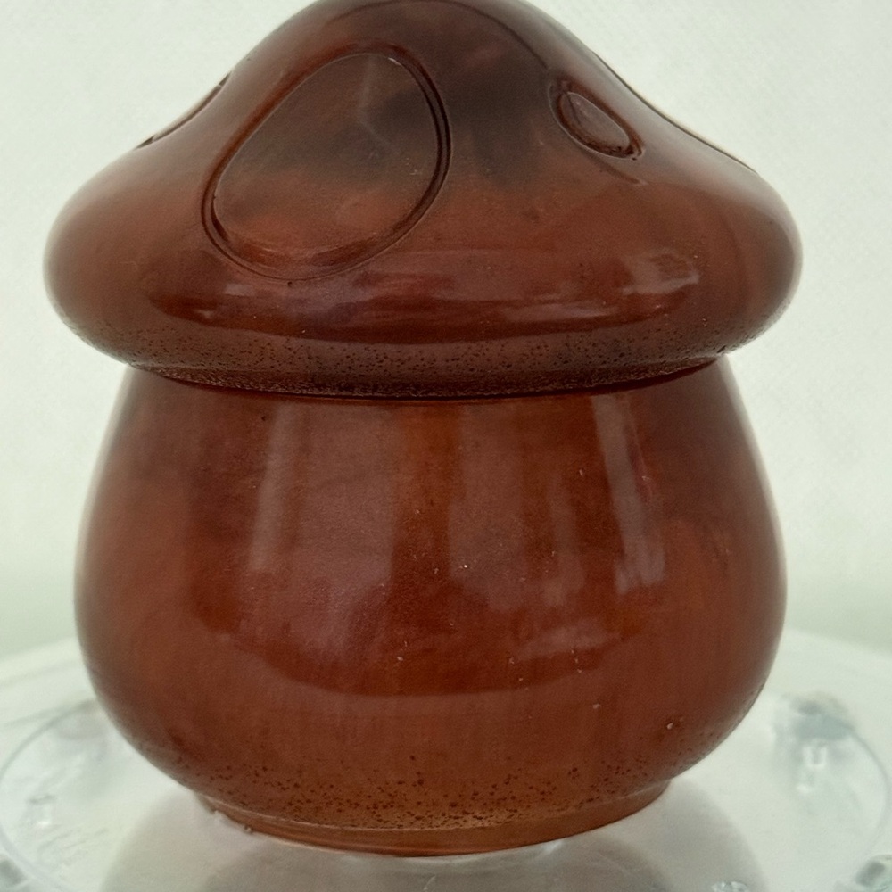 Bronze-red Resin Mushroom Jar - Picture 1 of 5